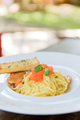 Spagetti cream source