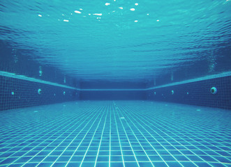 Underwater in swimming pool