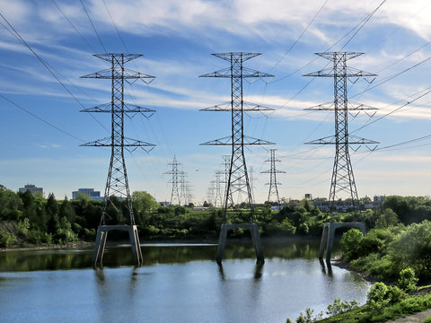 Toronto power transmission towers in pond 2017