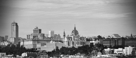 Panoraic view of Madrid in black and white