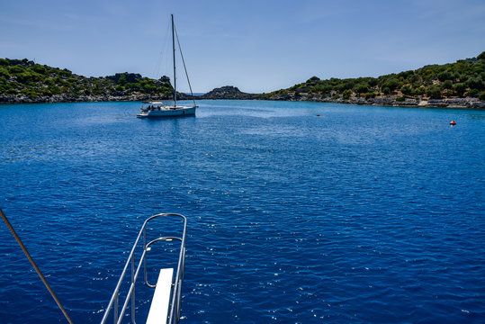 Fototapeta  Beautiful view from a bow of yacht