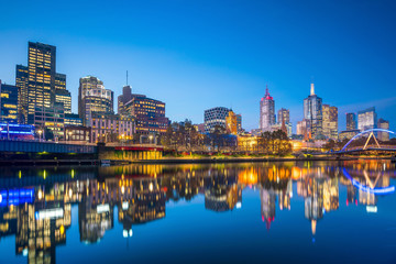 Fototapeta na wymiar Melbourne city skyline at twilight