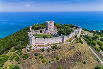 Fototapeta na wymiar Aerial view of the castle of Platamon, Pieria, Macedonia, Greece