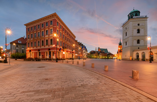 Warsaw kingsroad at sunrise in Poland