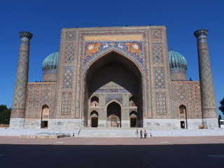 Front view Sher Dor Madrasah in Samarkand