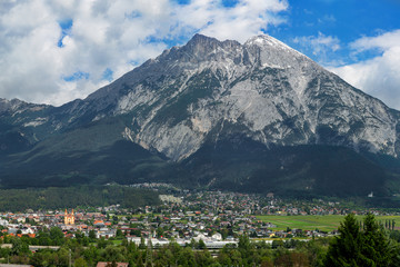 Obraz premium Hohe Munde in Telfs in Tirol