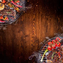 Gardinen Barbecue grill with beef steaks, close-up. © Lukas Gojda