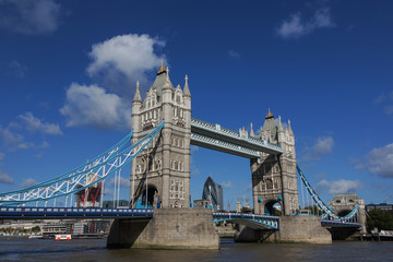 Fototapeta na wymiar The Tower Bridge at London, United Kingdom