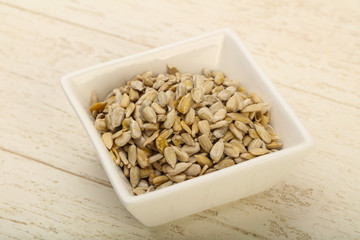 Peeled sunflower seeds