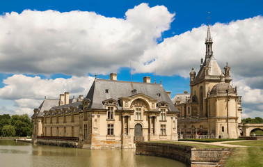 Fototapeta na wymiar The castle of Chantilly is historical and architectural monument, France.