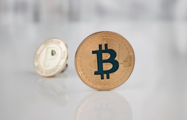 Gold bitcoin coin