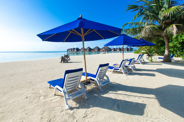  Maldives island with beach