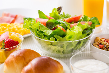 朝食~野菜サラダ