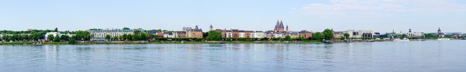 Obraz premium Blick nach Mainz