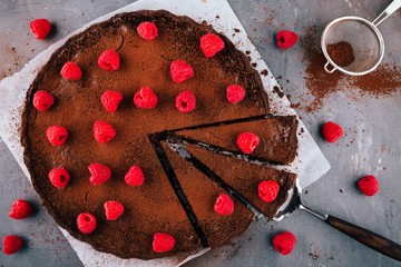 Chocolate tart with raspberries