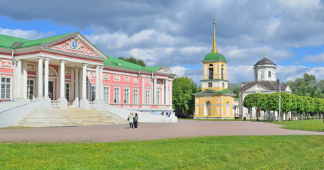 Fototapeta na wymiar Sheremetyev Palace in Kuskovo Manor, Moscow, Russia