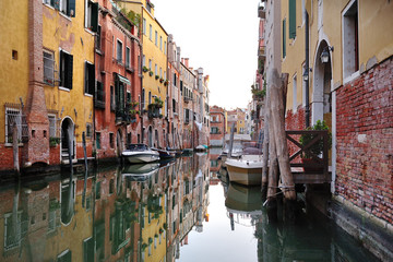 Obraz na płótnie Canvas Venice, Italy - scenic view of venetian canal