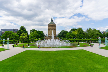 Wasserturm am Friedrichsplatz in Mannheim
