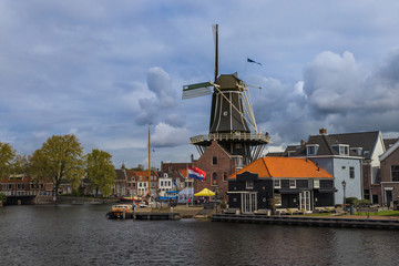 Fototapeta na wymiar Haarlem cityscape - Netherlands