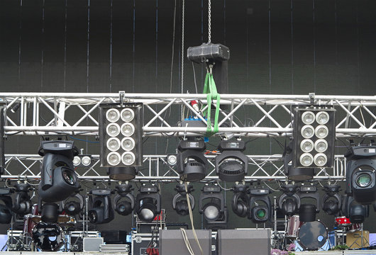professional lighting equipment projectors, led light on stage structures