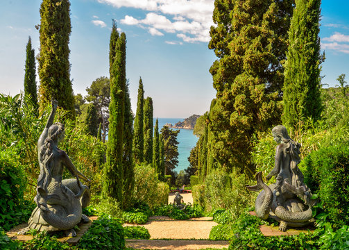 Beautiful sculptures in Santa Clotilde Gardens