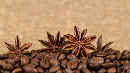 Grains of coffee aroma and invigorating drink