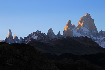 Obraz premium Fitz Roy and Cerro Torre mountainline at sunset, Los Glaciares National Park, El Challten, Patagonia, Argentina