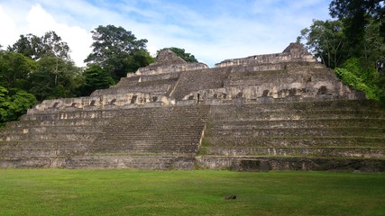 Fototapeta na wymiar Caracol - Mayan ruins in Belize