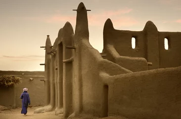 Fotobehang Mali, West Africa - Mosques built entirely of clay © robertonencini