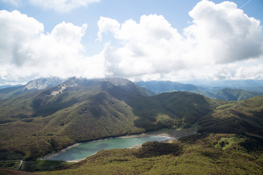 Montagne, Panorama, Lago Paduli, Parco nazionale dell'Appennino Tosco-Emiliano 
Nachricht an den 