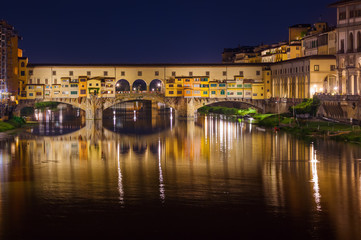 Fototapeta na wymiar Bridge Ponte Vecchio in Florence - Italy