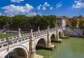 Naklejka premium Bridge to Castle de Sant Angelo in Rome Italy
