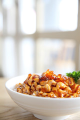 salmon sushi rice don with spicy sauce