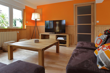 intérieur salon maison rez-de-chaussée