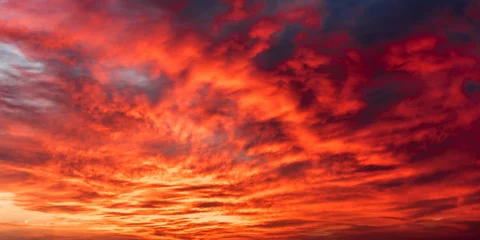 Abwaschbare Fototapete Himmel Roter Himmel bei Sonnenaufgang