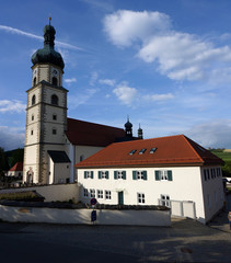 Obraz premium Pfarrkirche und Wallfahtskirchen Mariä Geburt