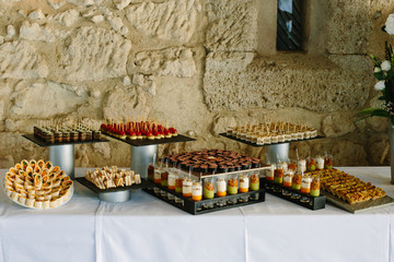 Buffet garnis Mariage, petits four, apéritif