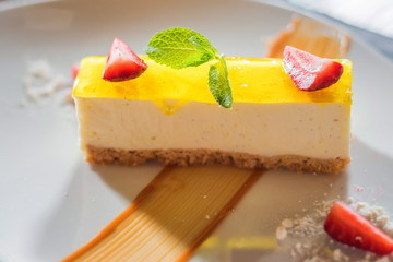 Cheesecake with strawberry and mint