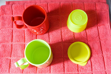 Bright plastic tableware