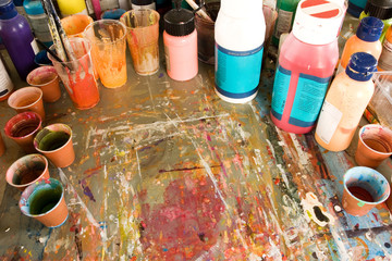 Oil paint and paint brushes