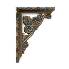 Antique metal angle detail. 