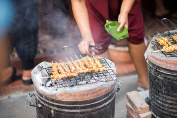 How to grill pork satay