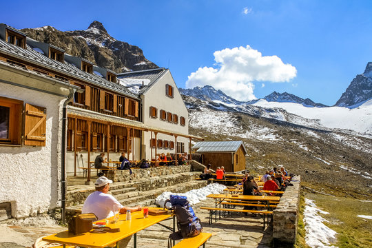 H&uuml;tte in den Alpen bei Montafon
