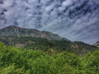 Dağ bulutlar ve doğa