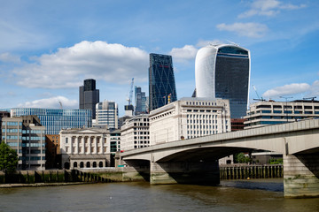 Fototapeta na wymiar London skyline 2017