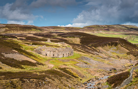 Surrender Smelting Mill / The ruins of Surrender Lead Smelting Mill, a scheduled Ancient Monument, located at Reeth Low Moor in Swaledale, North Yorkshire Dales