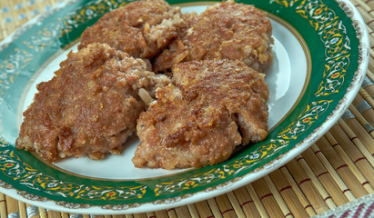 Romanian meatballs with mushrooms