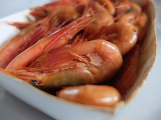 Geräucherte Garnelen