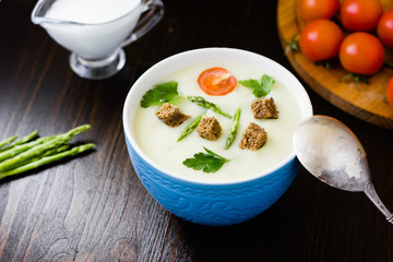 Cream soup of asparagus