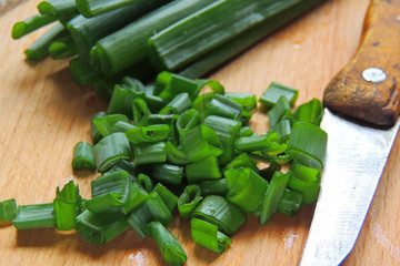 The feathers of green onions
